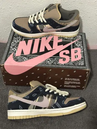 Caja Nike SB Travis Scott Jordan 1 Low