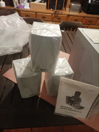 Altavoces Airis Home Cinema 5.1,nuevo
