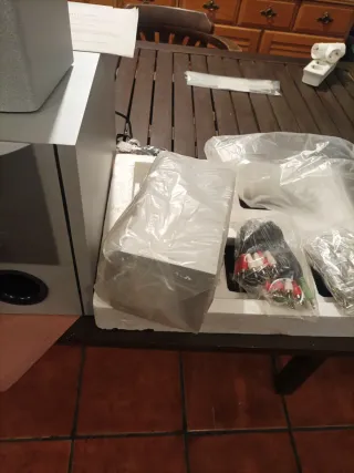 Altavoces Airis Home Cinema 5.1,nuevo