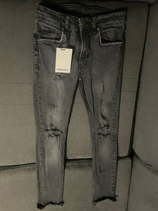 Pantalones Bershka grises desgastados - Talla M