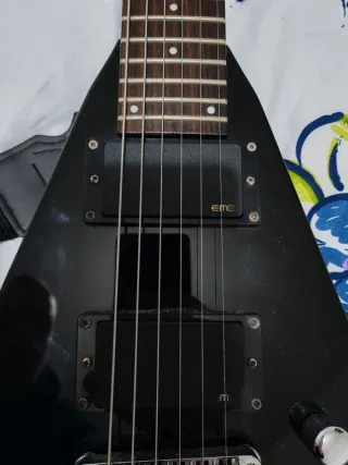 ESP LTD V-50 Guitarra Eléctrica