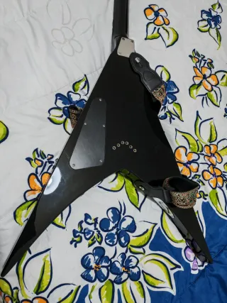 ESP LTD V-50 Guitarra Eléctrica