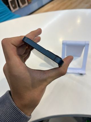 iPhone 13 – 128 GB – 86% – Garantía 6 meses