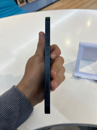 iPhone 13 – 128 GB – 86% – Garantía 6 meses