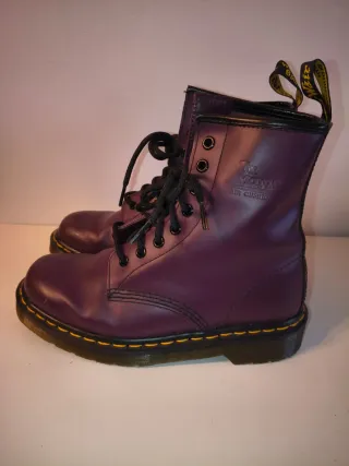 Botas Dr. Martens Moradas