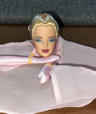 Barbie e Ken The Waltz testa e Outfit