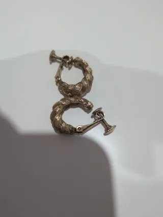 Pendientes vintage dorados trenzados