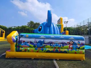 Castillo Hinchable Stitch