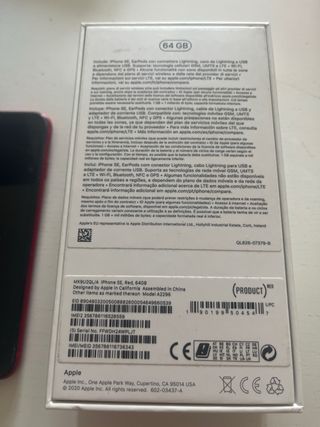 iPhone SE 2generación con protector de pantalla.