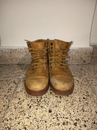 Botas de montaña piel