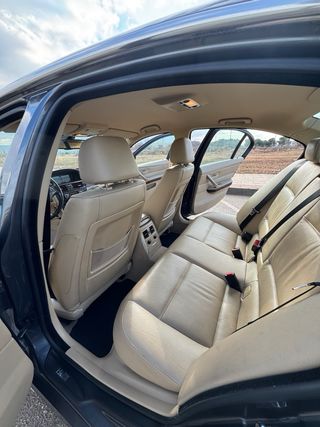 BMW 330D Luxe A 231cv