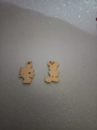 Colgantes Minnie y Mickey Mouse. Metal