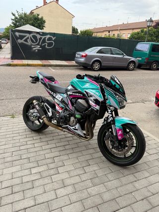 Kawasaki Z800 Full
