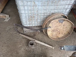 Antigüedad: Carro de madera con ruedas