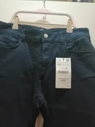 Pantalón Zara azul marino