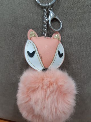 LLAVERO Pompón Zorro Rosa Pull&Bear
