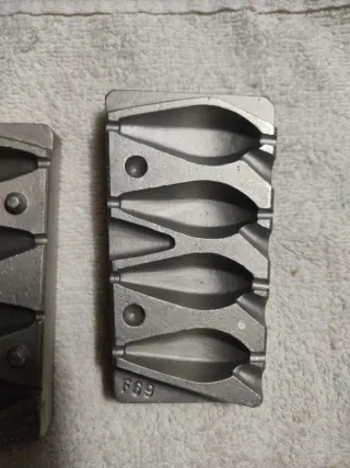 Molde para plomos de pesca