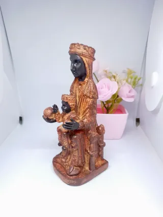 Figura Virgen de Montserrat 16cm Resina