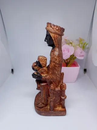 Figura Virgen de Montserrat 16cm Resina