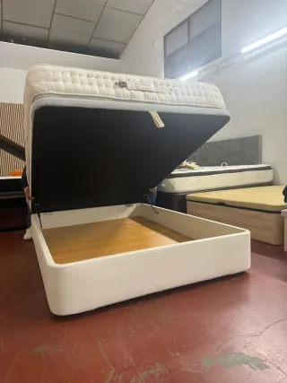 135x190 CANAPE RETAPIZADO POLIPIEL y COLCHÓN