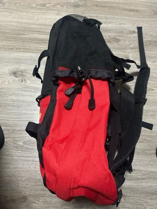 Mochila Kukuxumusu Roja y Negra