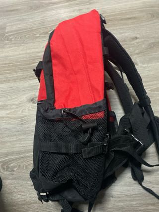 Mochila Kukuxumusu Roja y Negra