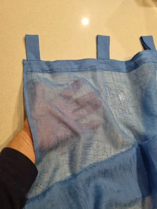 Tenda viscosa azzurra semitrasparente