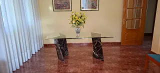 Mesa comedor cristal y mármol negro