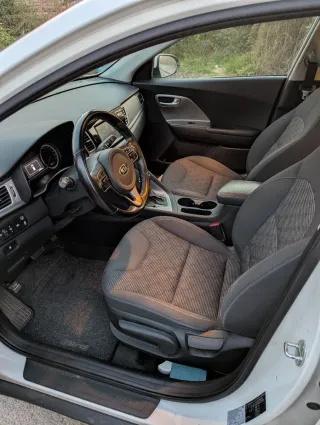 KIA Niro Híbrido ECO - Libro KIA - Pack Seguridad