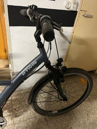 Bicicleta BTWIN gris