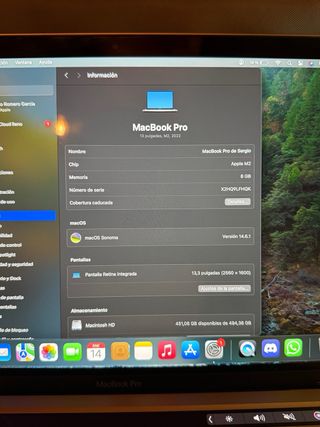 Macbook Pro M2 Gris con Accesorios