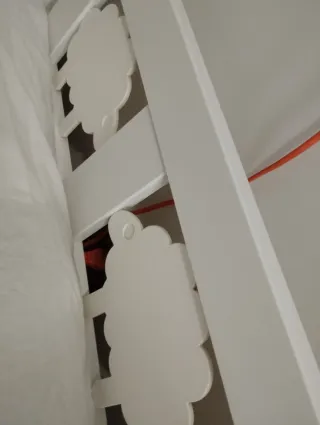 Cama infantil KRITTER blanca.