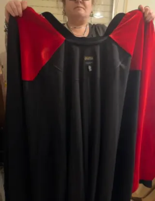 Capa Caballero Pura Lana Virgen Negra Roja