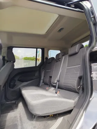 Ford E-Tourneo Courier 2018