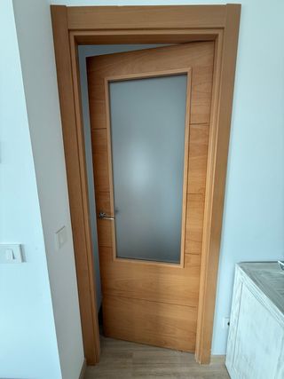 Puerta madera San Rafael. unidad o lote