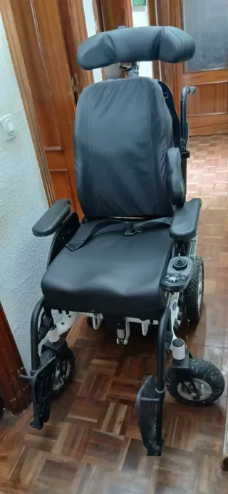 Silla de ruedas con motor