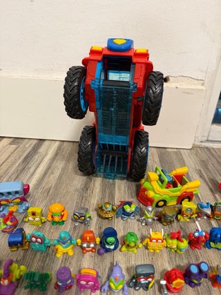Camión Monster y Colección SuperThings