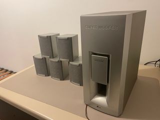 Altavoces Home Cinema LG Plata