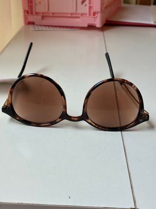 Gafas de sol grandes sin estrenar