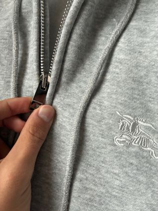 Sudadera Burberry con Capucha y Cremallera