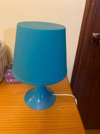 Lámpara de mesa azul