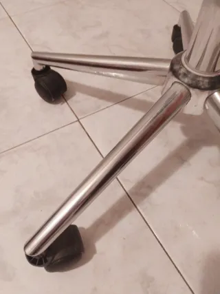 Base de silla de oficina con ruedas