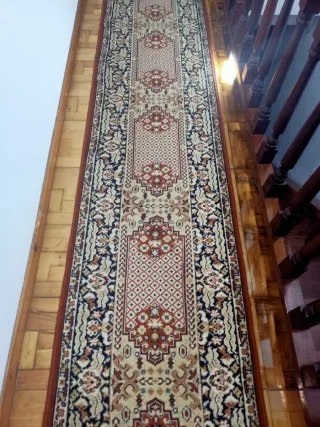 Alfombra de pasillo estilo oriental