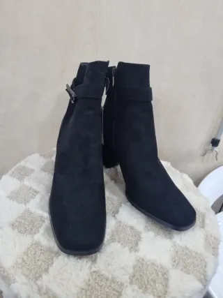 Botines gamuza negros tacón ancho