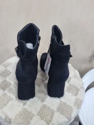Botines gamuza negros tacón ancho