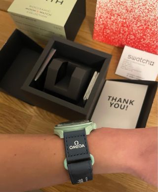 omega Swatch Moonswatch Mission to Earth