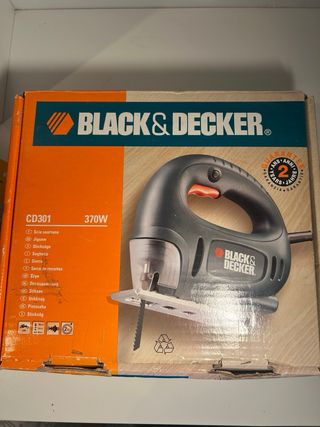 Sierra de calar Black & Decker CD301