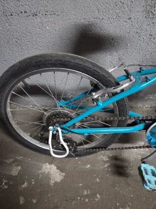 Bicicleta infantil azul