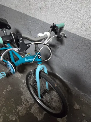 Bicicleta infantil azul