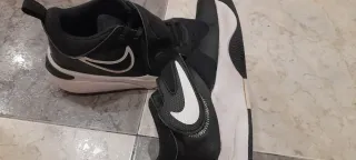 Zapatillas Nike Baloncesto velcro Talla 38